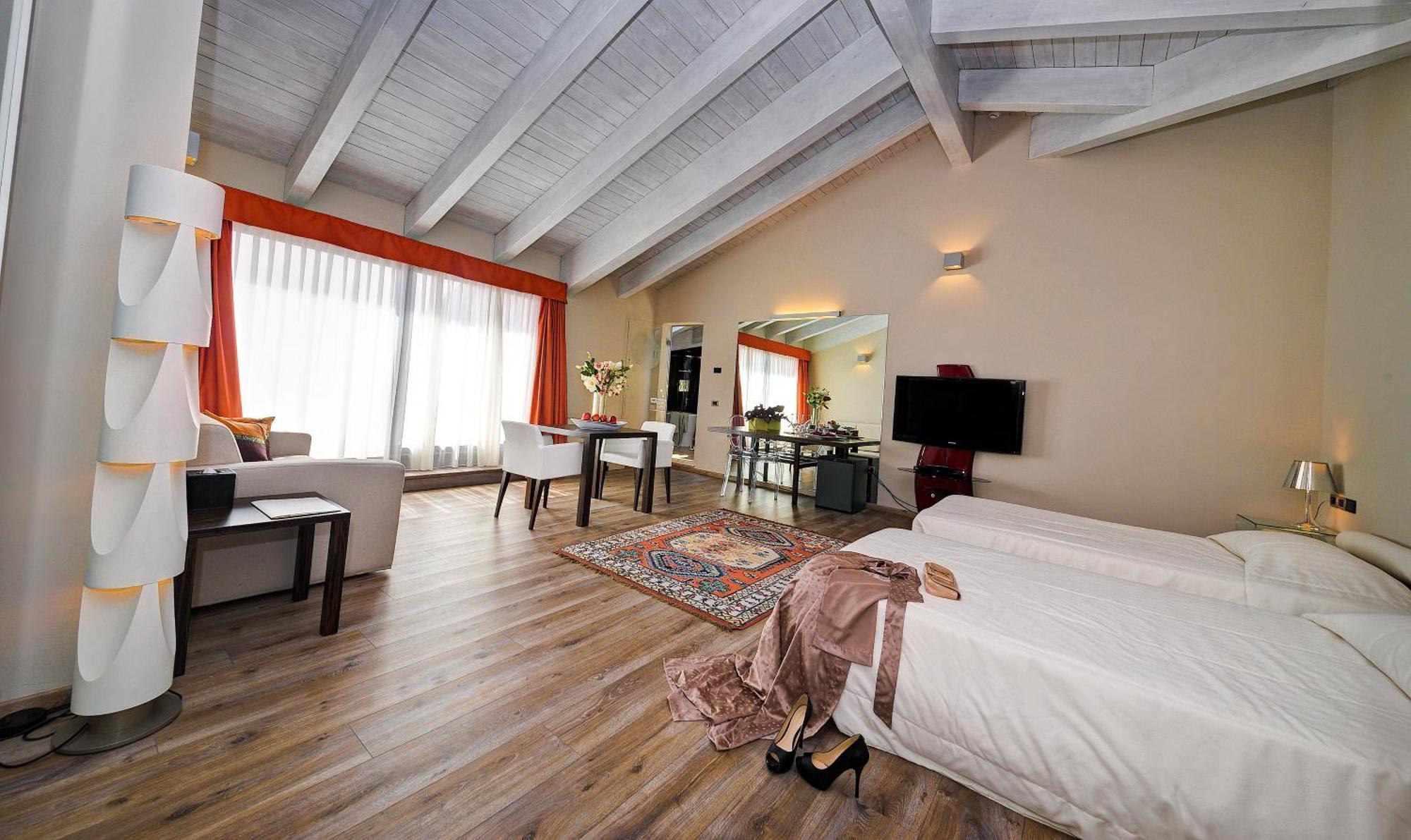 Hotel Ristorante Sogno San Felice del Benaco Εξωτερικό φωτογραφία